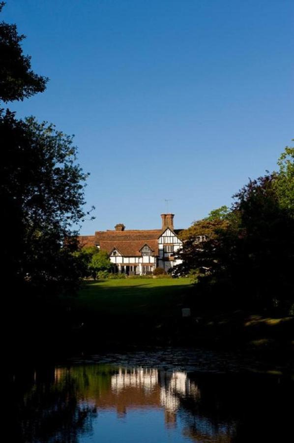 Ghyll Manor Country Hotel Horsham Exterior foto