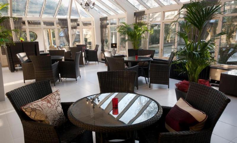 Ghyll Manor Country Hotel Horsham Exterior foto